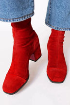 Ava | Botines Elegantes con Tacón Cuadrado